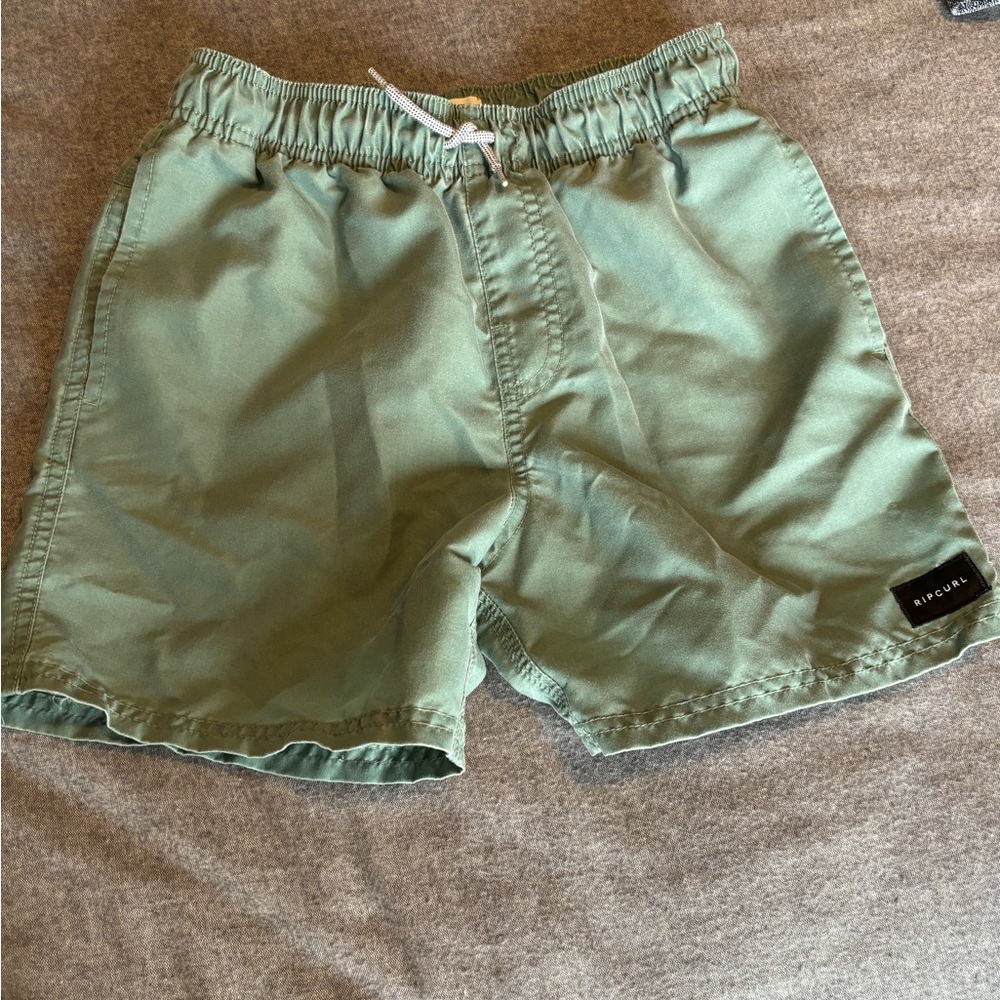 Rip Curl Lay Day lifestyle ‎ boardshort. Size 12M Sage Green Youth